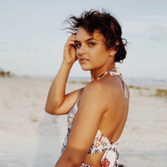 Meet your Posher, Brianna - Picture 1 of 1